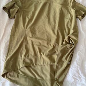 lululemon athletica Morning Match Short Sleeve Size 6